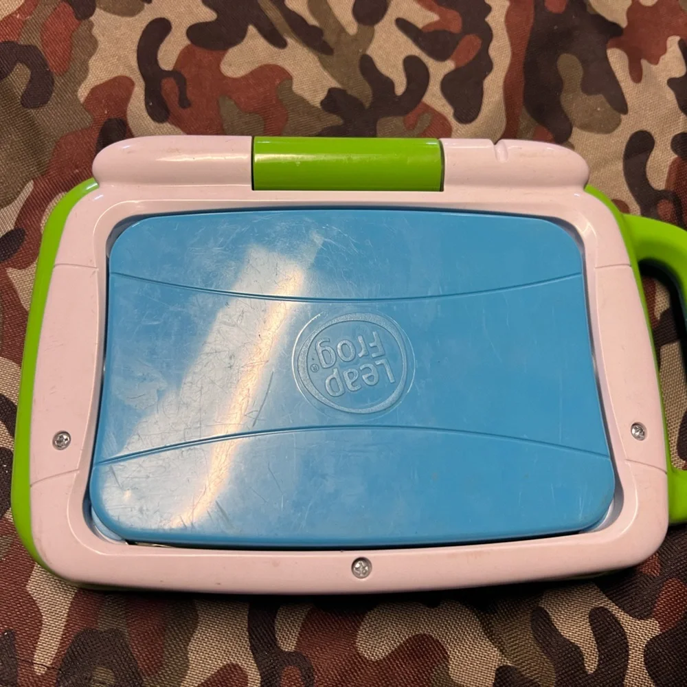 LeapFrog Smart Phone & Laptop - Picture 2 of 4